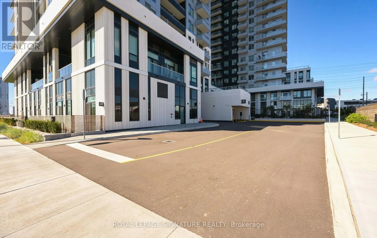 2404 - 5 MEADOWDALE ROAD