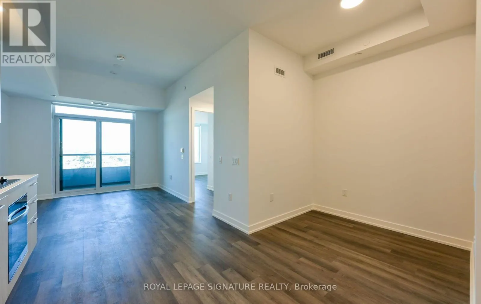 2404 - 5 MEADOWDALE ROAD