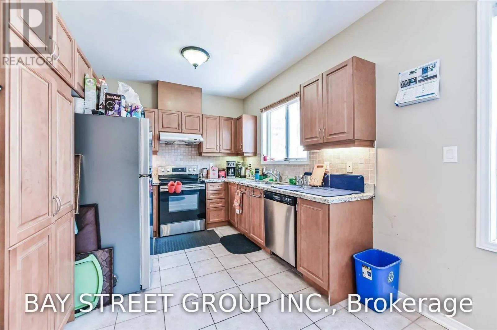31 LEVELLANDS CRESCENT