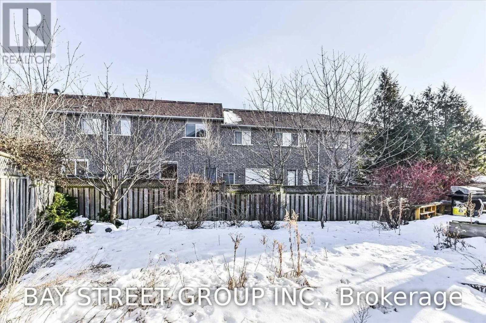 31 LEVELLANDS CRESCENT