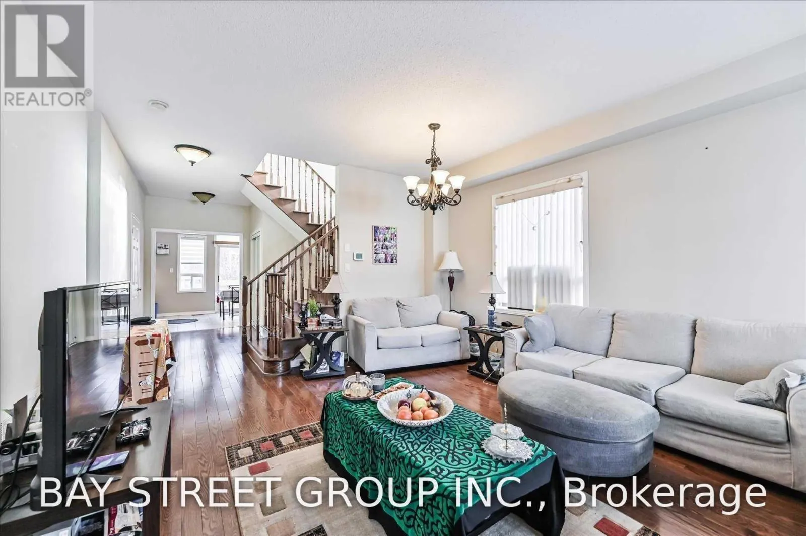 31 LEVELLANDS CRESCENT