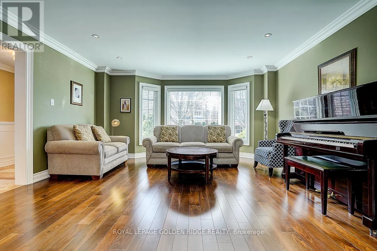 725 EXCELLER CIRCLE