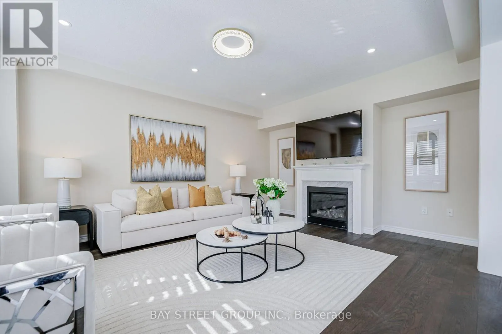 3 MANOR HAMPTON STREET