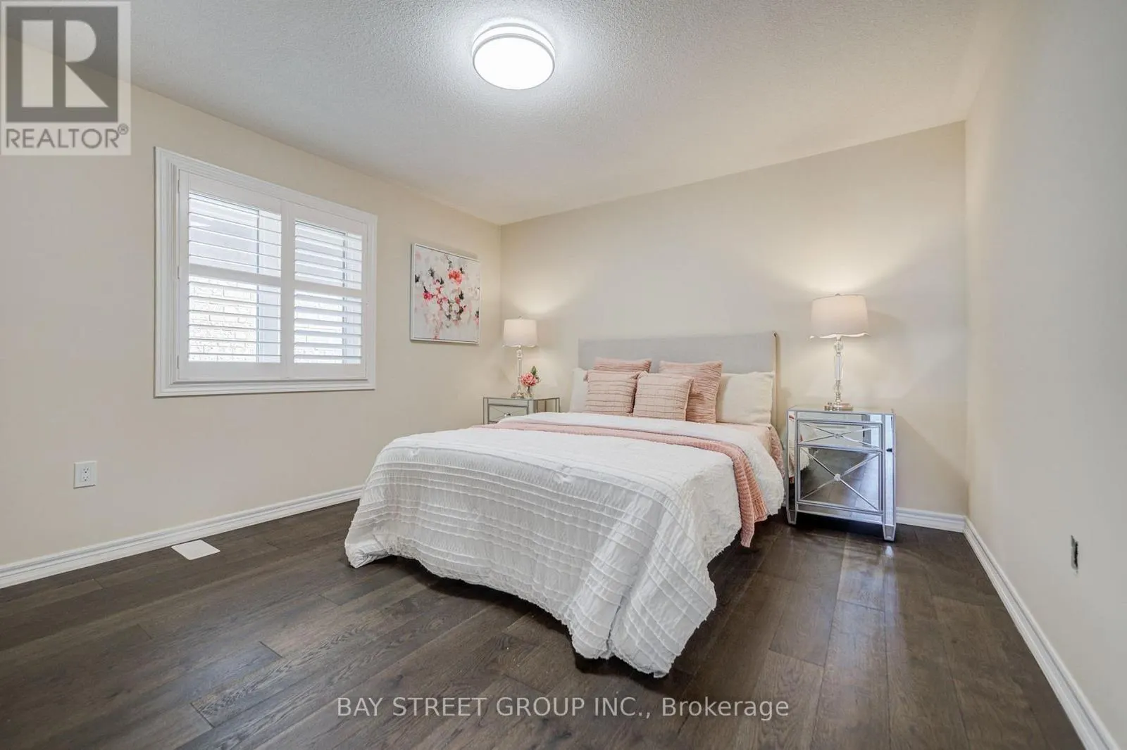 3 MANOR HAMPTON STREET
