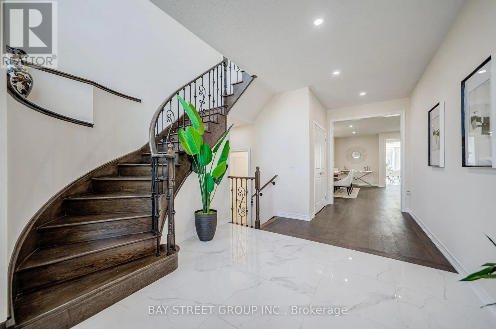 3 MANOR HAMPTON STREET