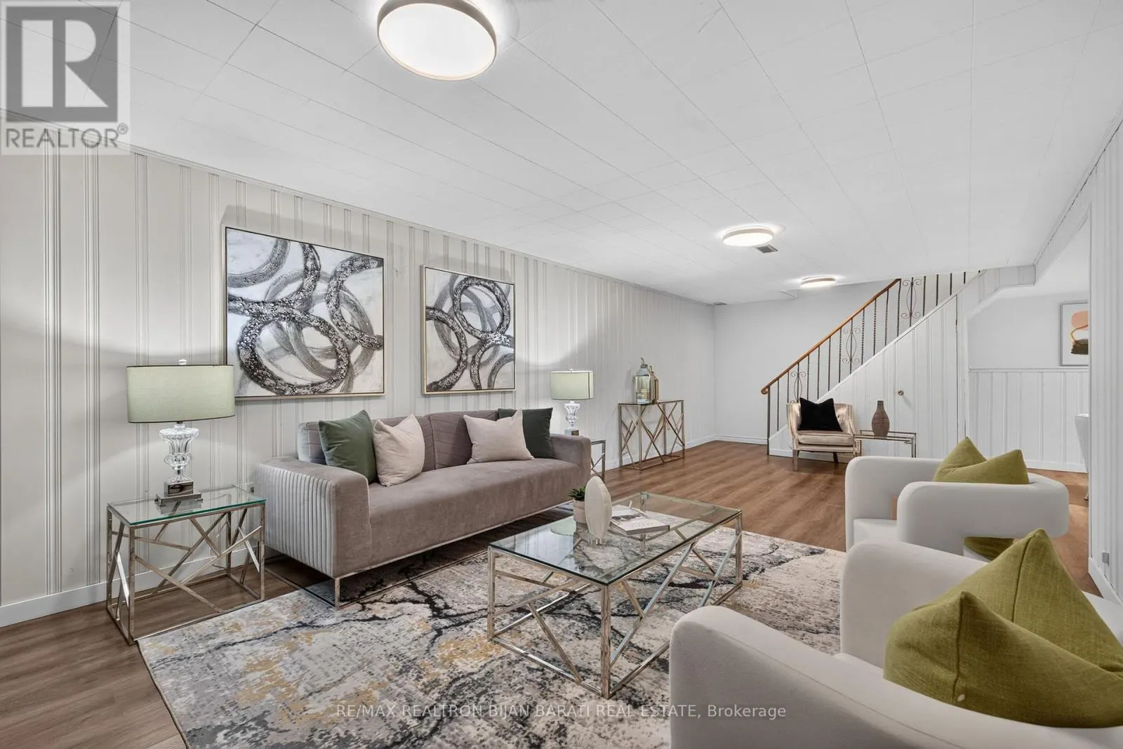 215 GRANDVIEW AVENUE