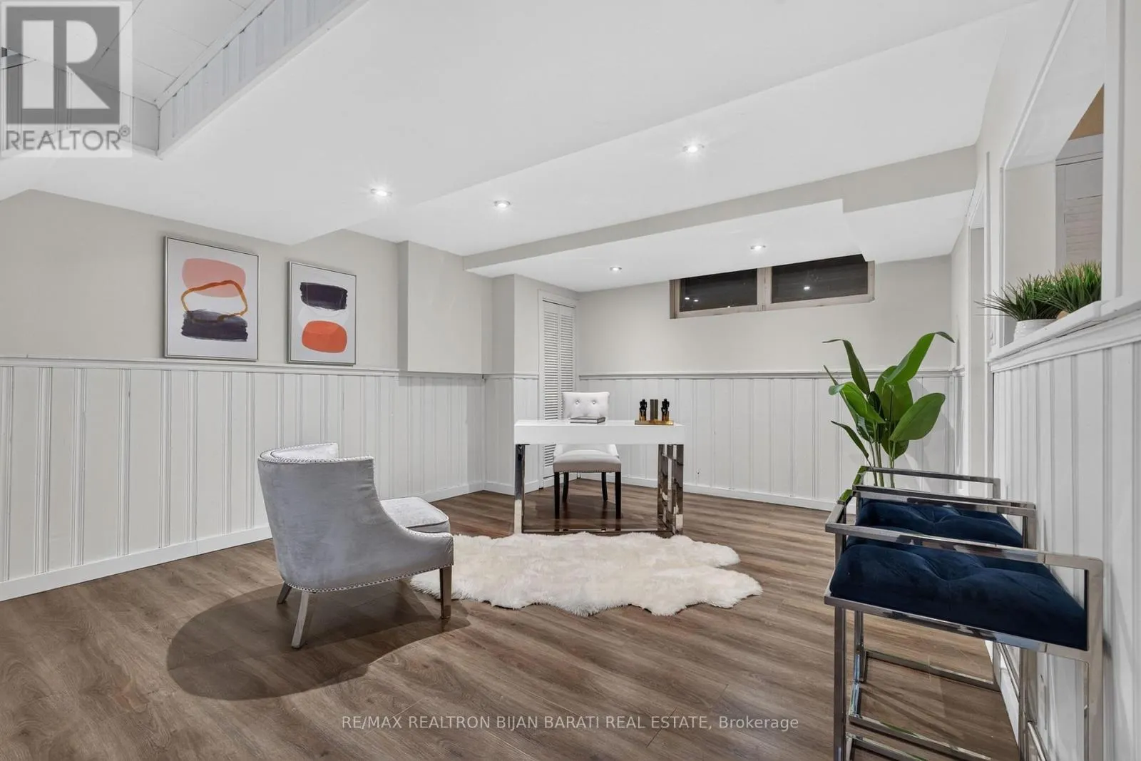 215 GRANDVIEW AVENUE