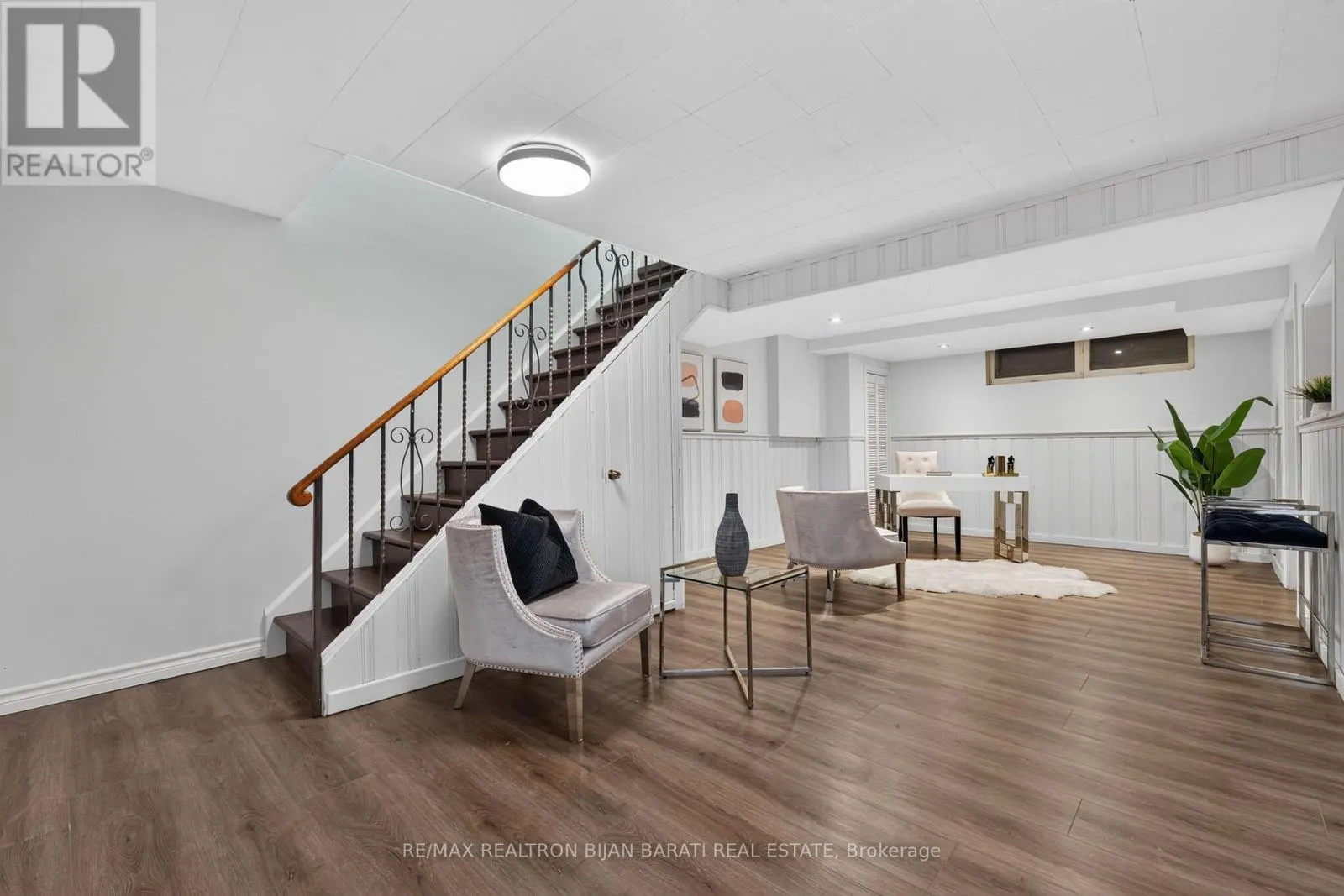 215 GRANDVIEW AVENUE