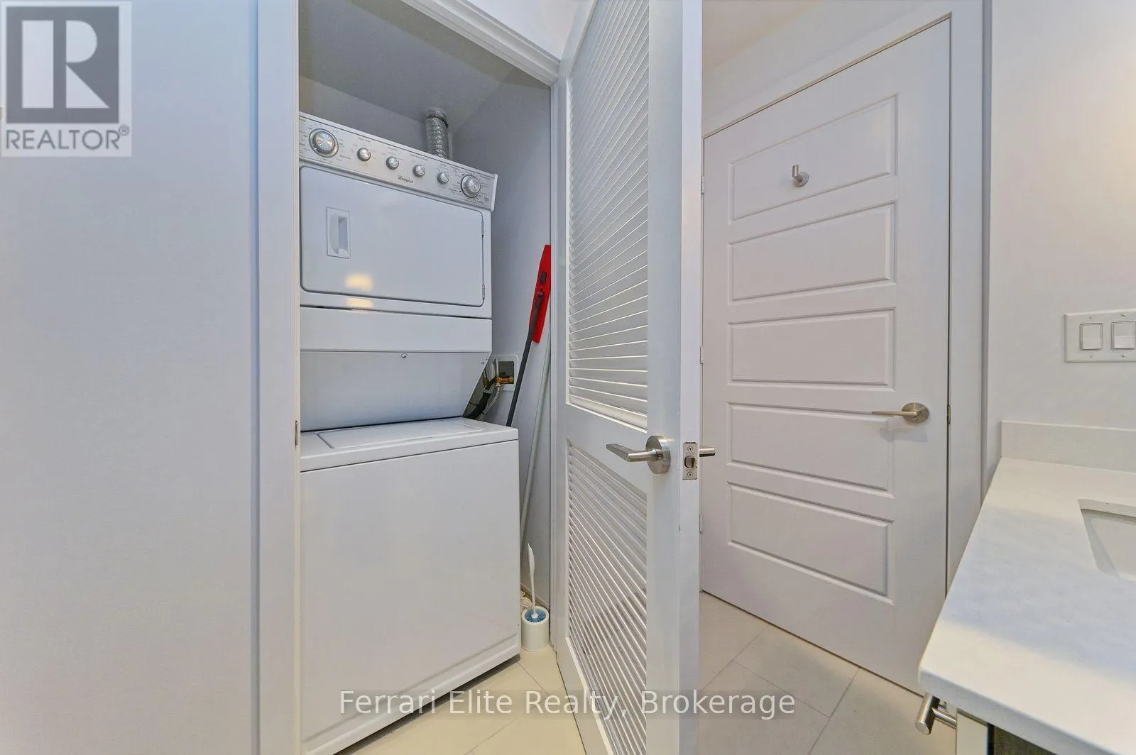 C307 - 301 SEA RAY AVENUE