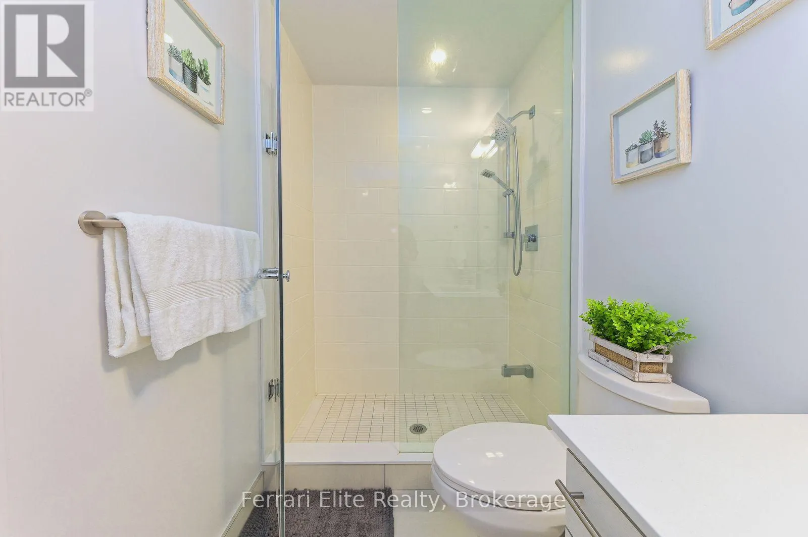 C307 - 301 SEA RAY AVENUE