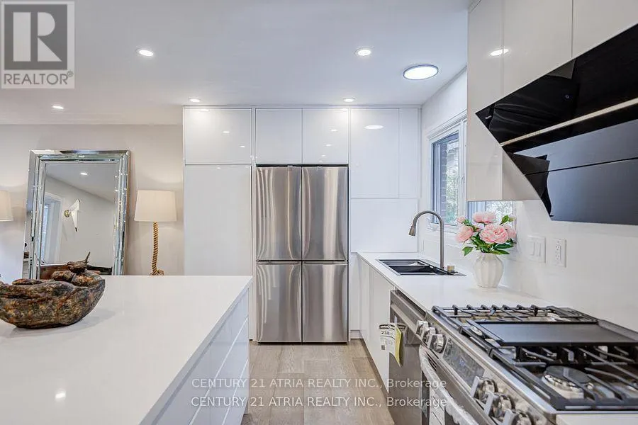 33 SIR BRANDILES PLACE