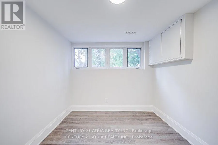 33 SIR BRANDILES PLACE