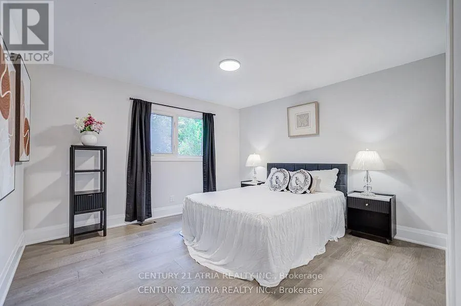 33 SIR BRANDILES PLACE