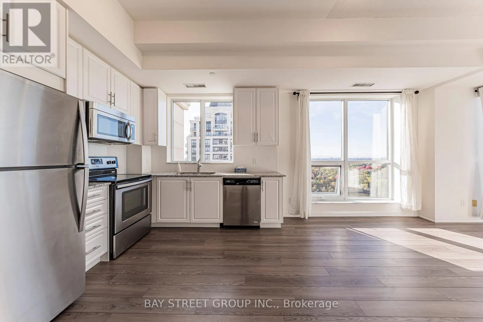 1905 - 9506 MARKHAM ROAD