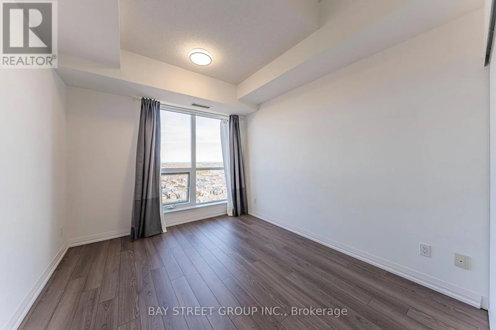 1905 - 9506 MARKHAM ROAD