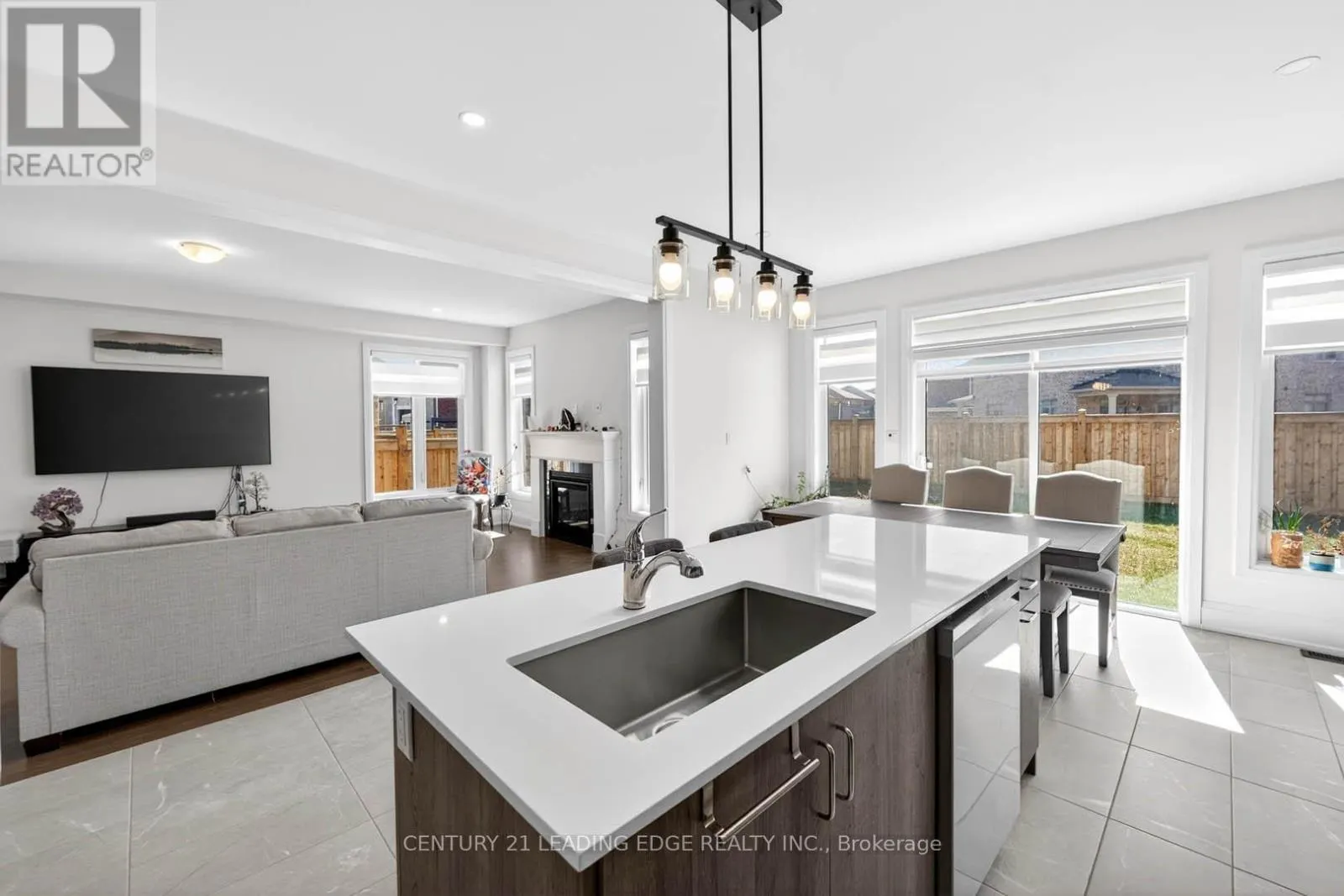 235 FERRAGINE CRESCENT