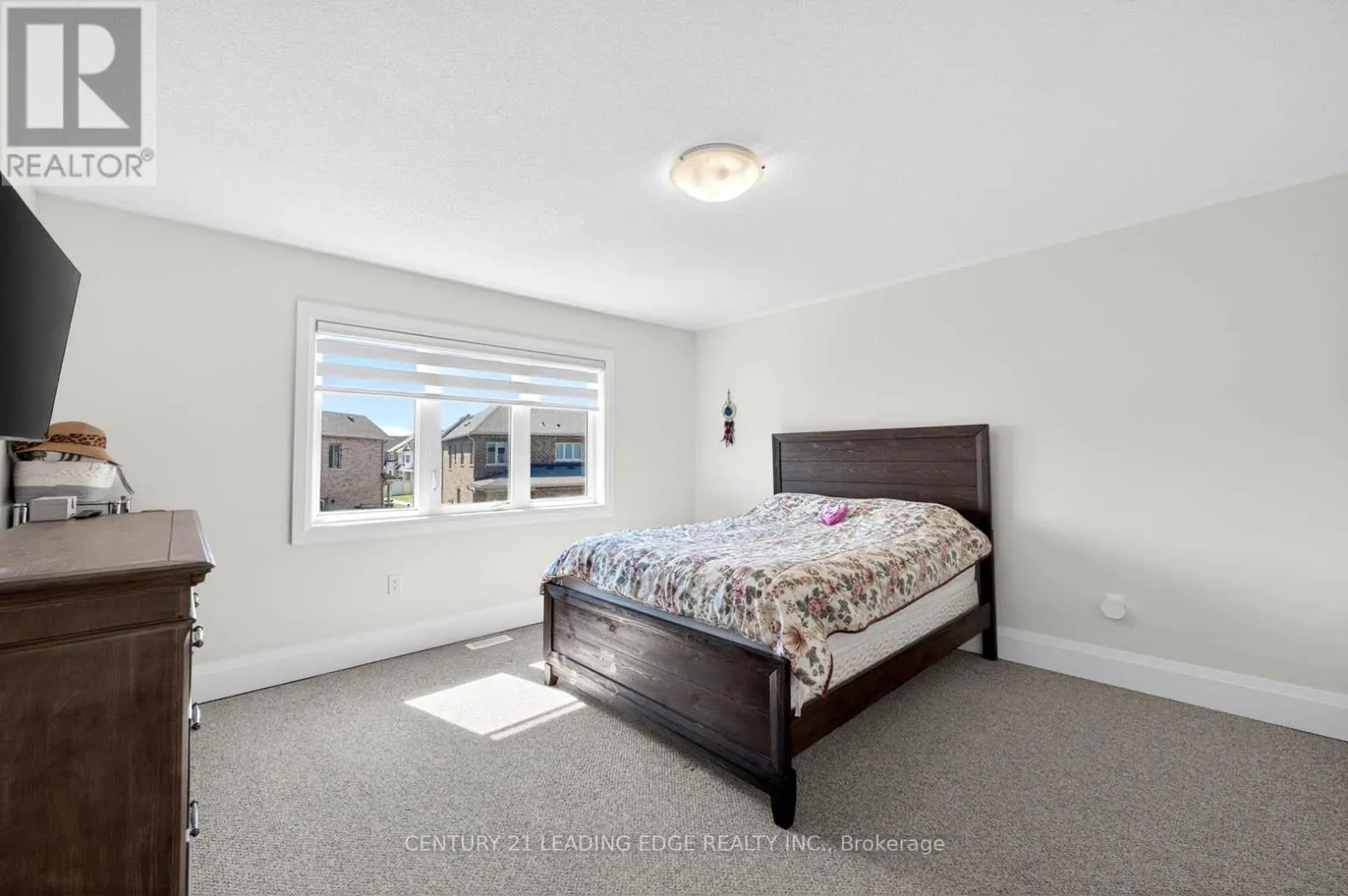 235 FERRAGINE CRESCENT