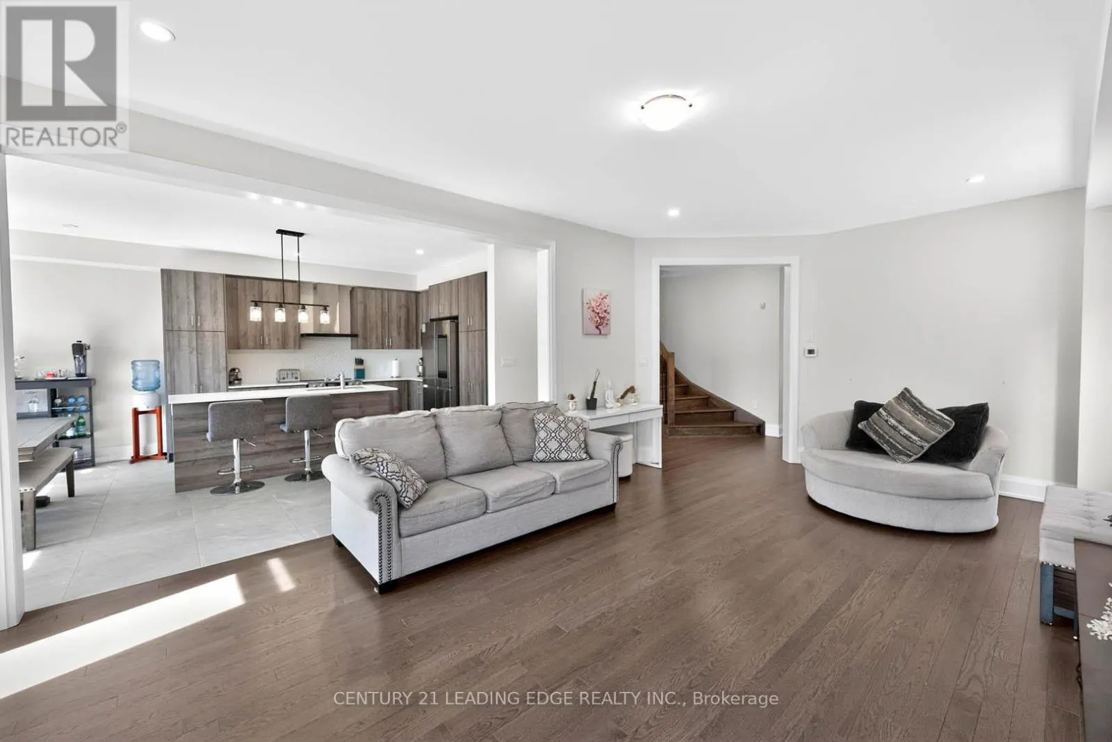 235 FERRAGINE CRESCENT