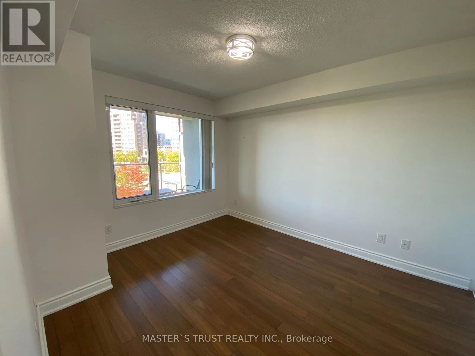 508 - 233 SOUTH PARK ROAD