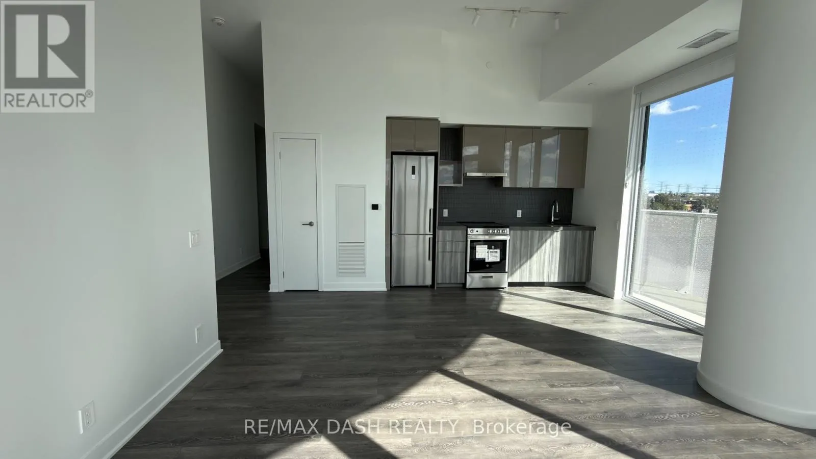 904 - 10 FLAVELLE TRAIL