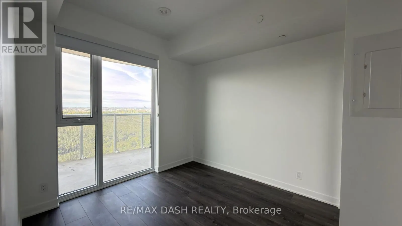 3215 - 6 FLAVELLE TRAIL