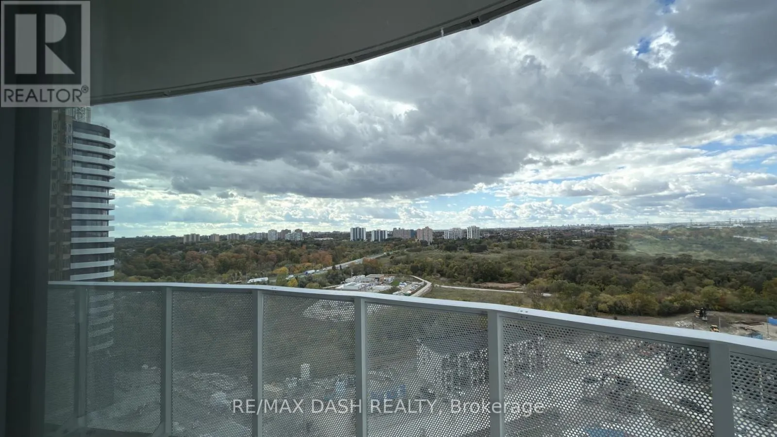 1618 - 6 FLAVELLE TRAIL