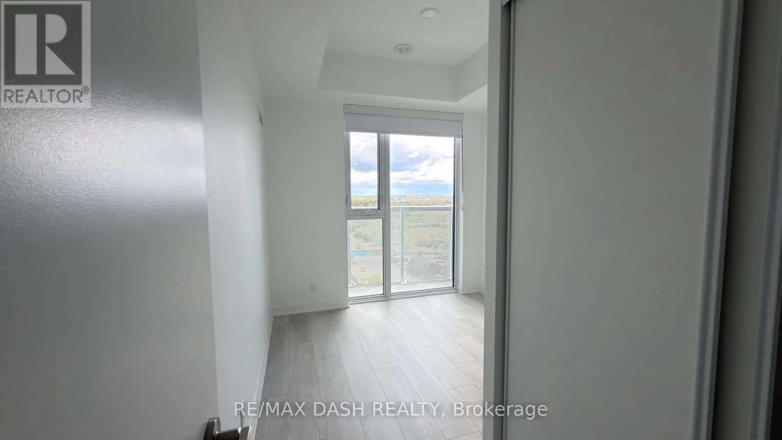 1618 - 6 FLAVELLE TRAIL
