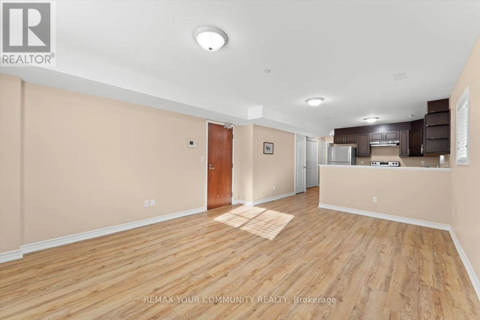 # 3 - 443 TIMOTHY STREET