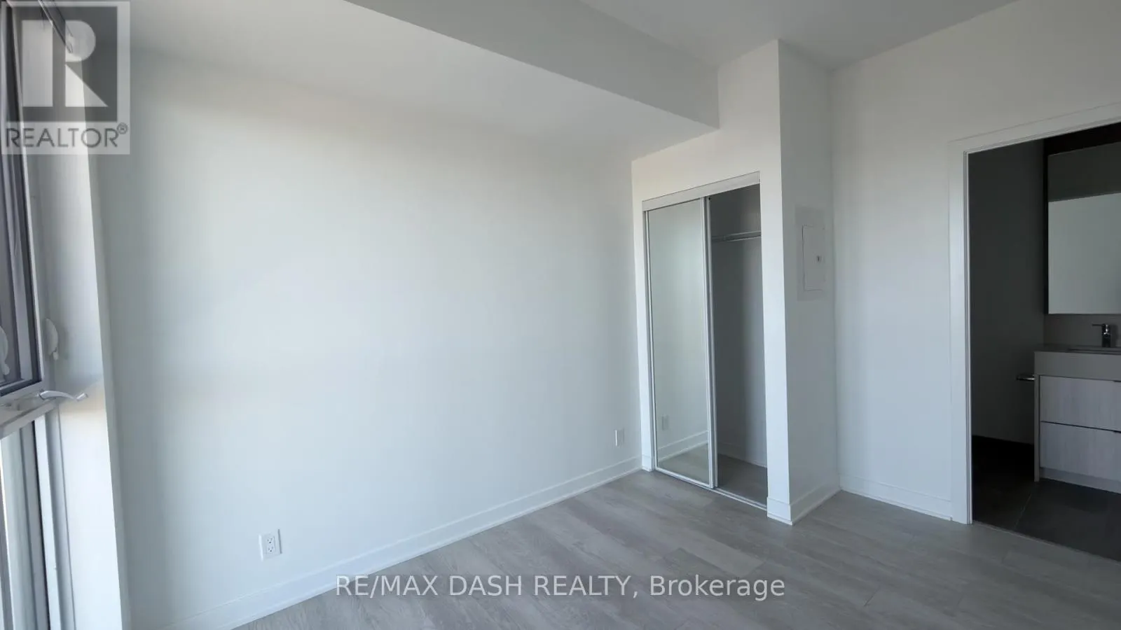 2812 - 6 FLAVELLE TRAIL