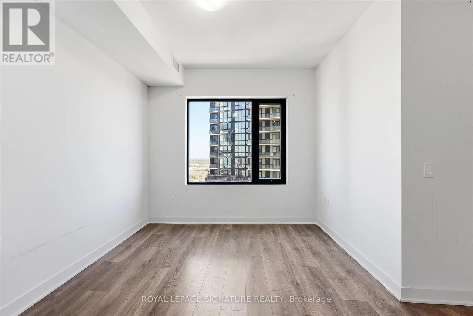 2805 - 2920 HIGHWAY 7 ROAD