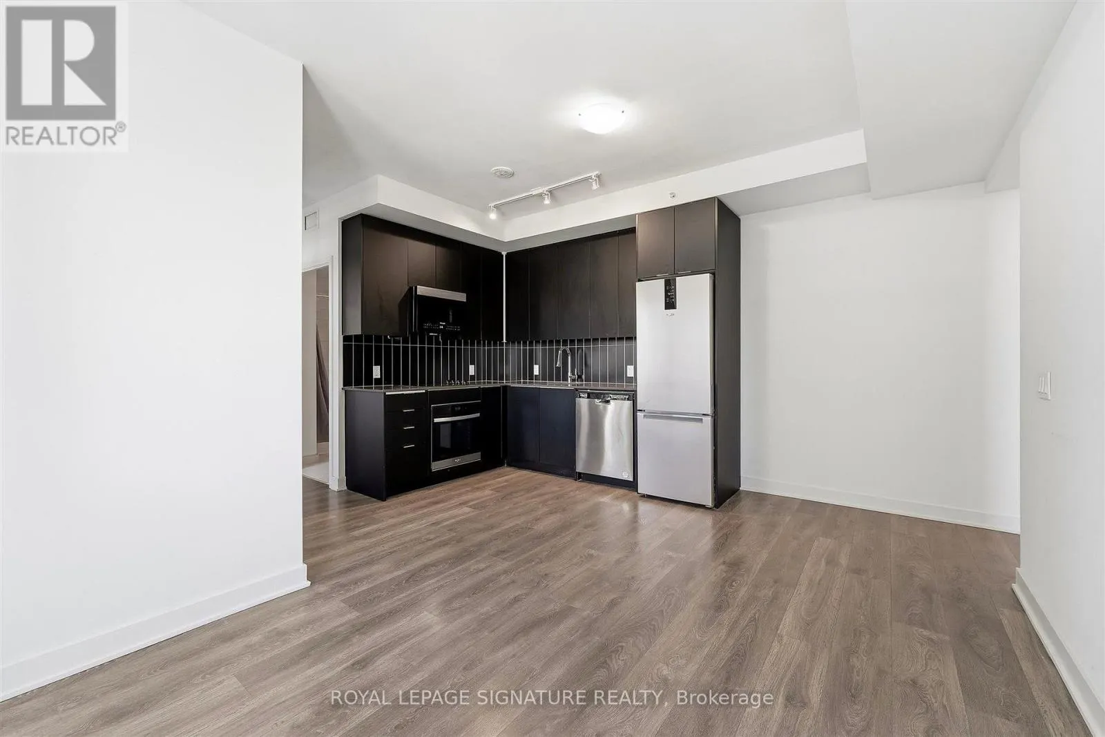 2805 - 2920 HIGHWAY 7 ROAD
