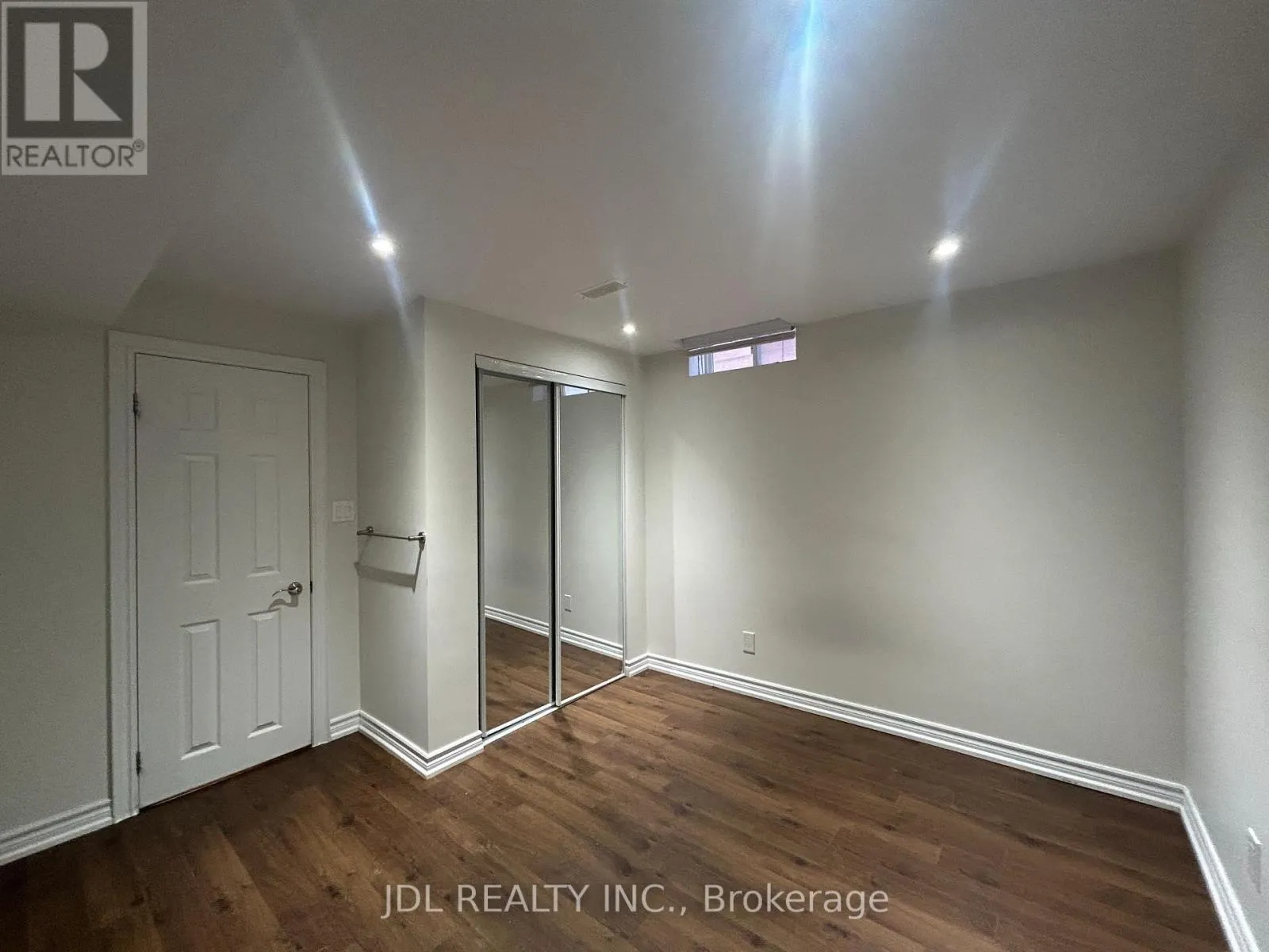 TWO-BEDROOM UNIT BSMT - 36 BENDAMERE CRES CRESCENT