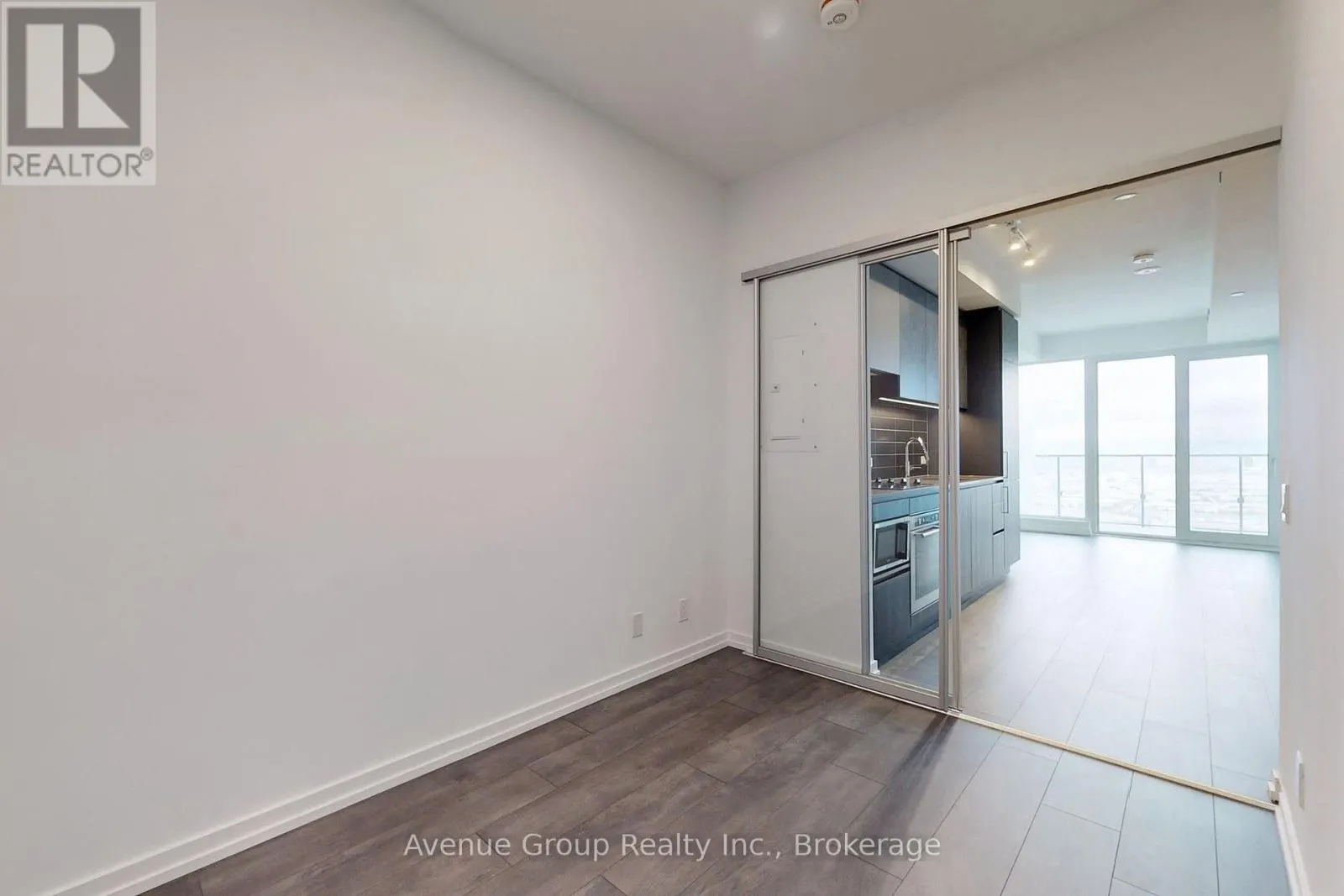 5208 - 7890 JANE STREET