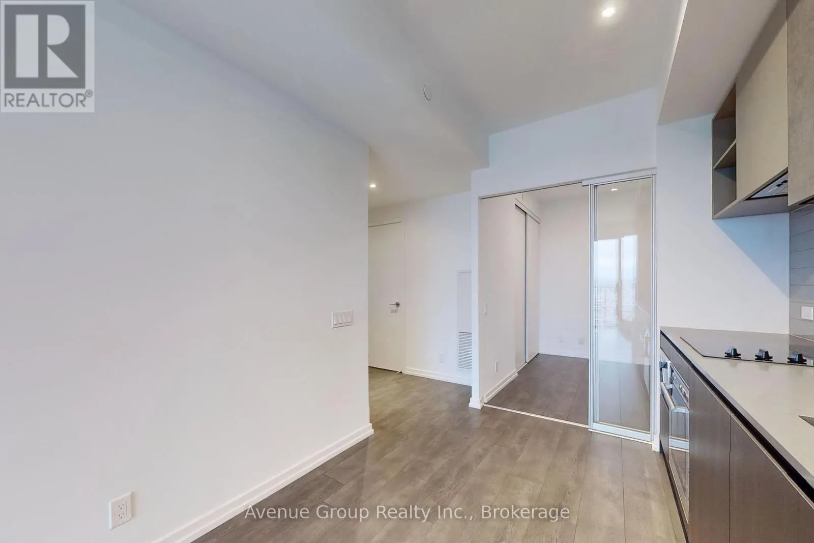 5208 - 7890 JANE STREET