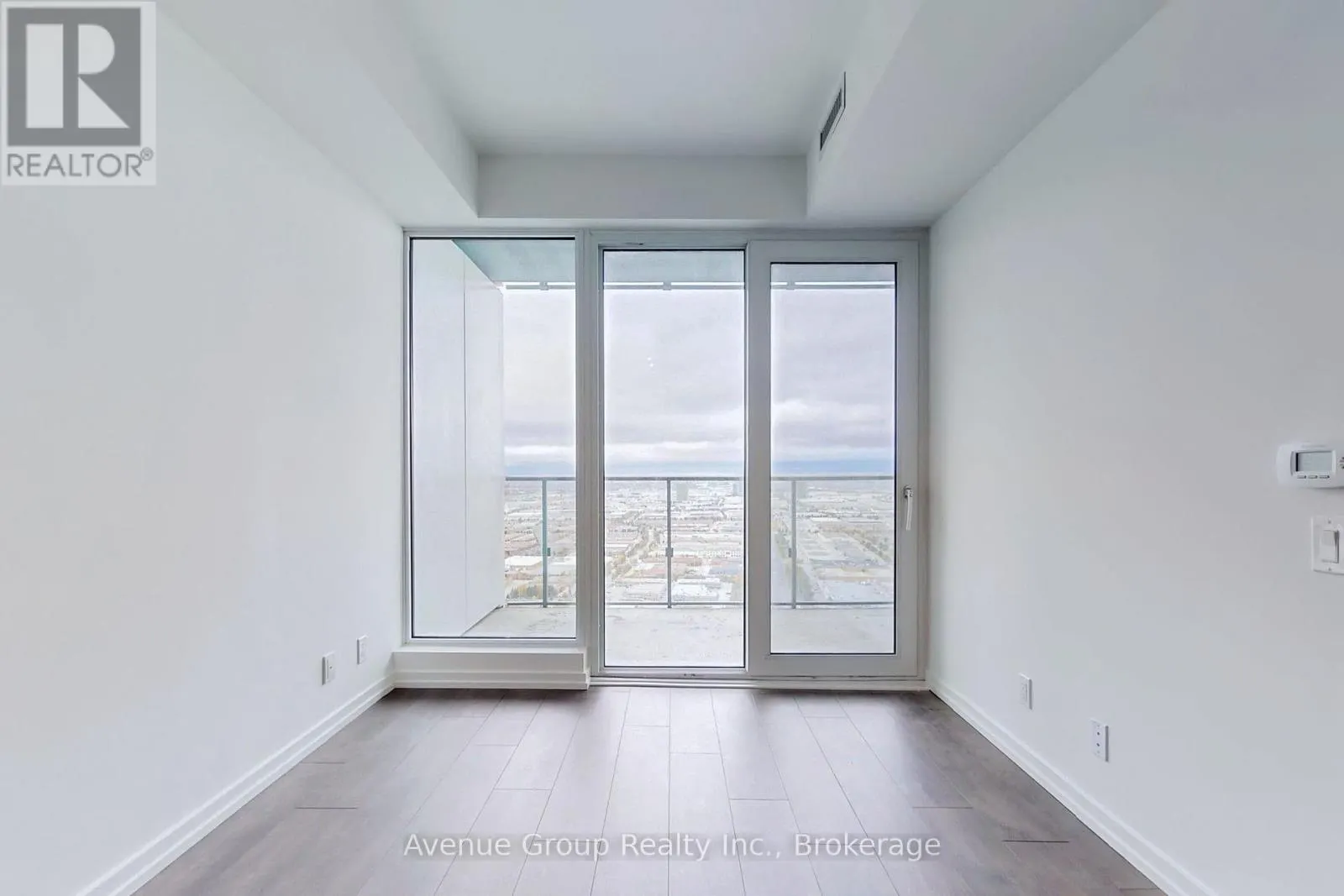 5208 - 7890 JANE STREET