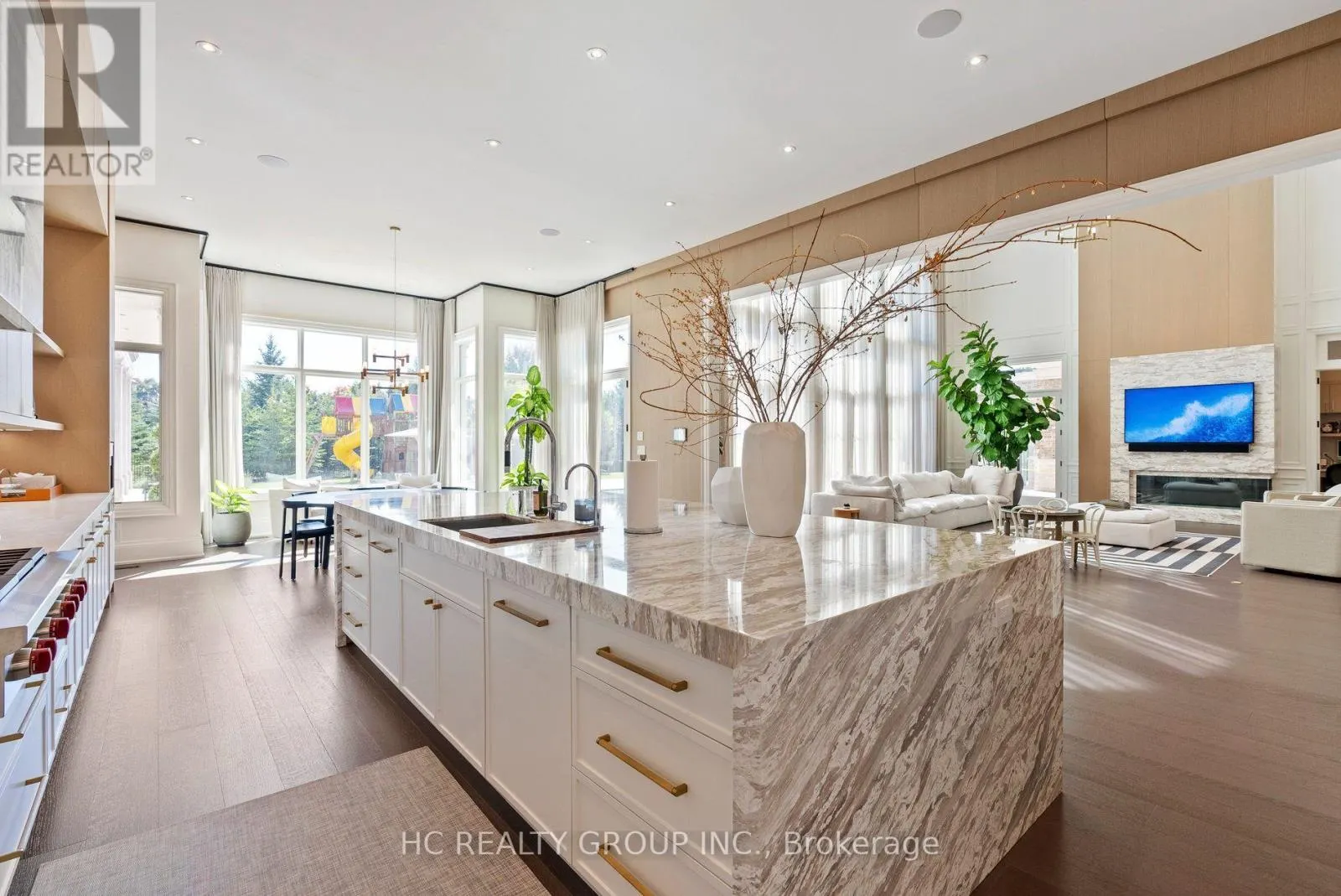 38 ADENA MEADOWS WAY