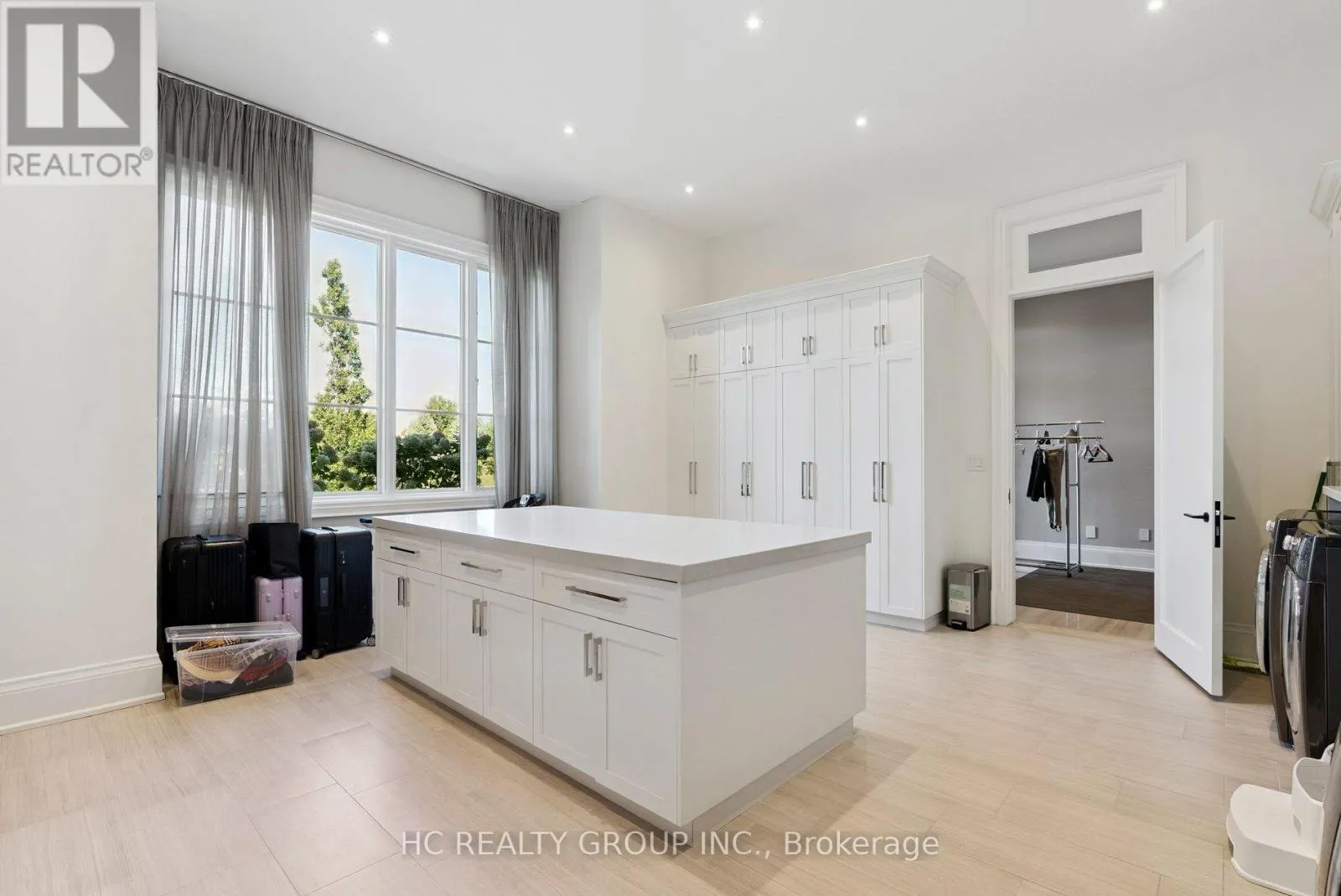 38 ADENA MEADOWS WAY