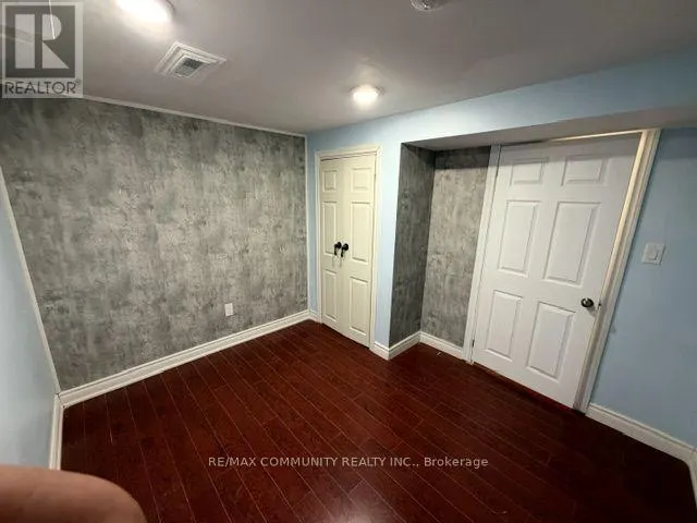 BASEMENT - 14 SUNNYSIDE HILL ROAD W