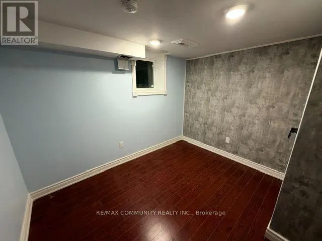 BASEMENT - 14 SUNNYSIDE HILL ROAD W
