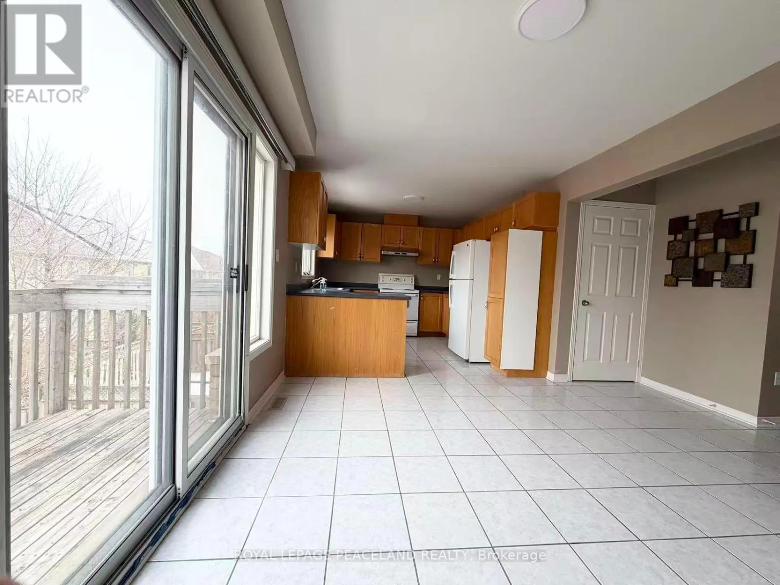 UPPER UNIT - 367 MARBLE PLACE
