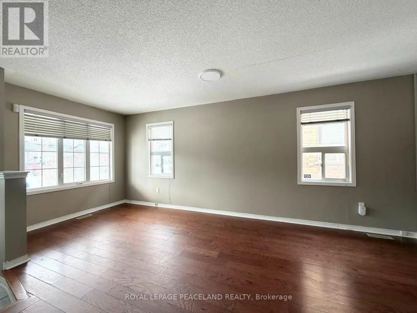 UPPER UNIT - 367 MARBLE PLACE
