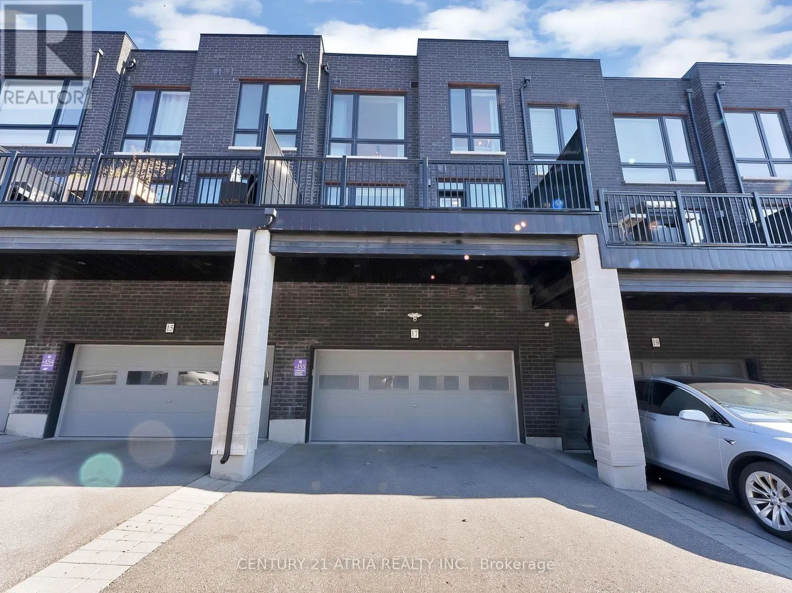 17 HAMMERSMITH LANE