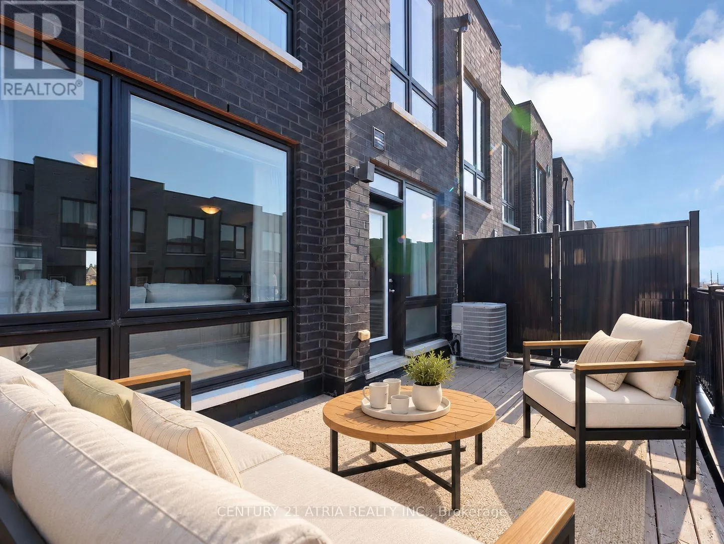 17 HAMMERSMITH LANE