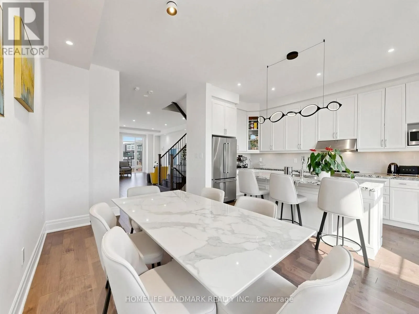 38 AYLIN CRESCENT