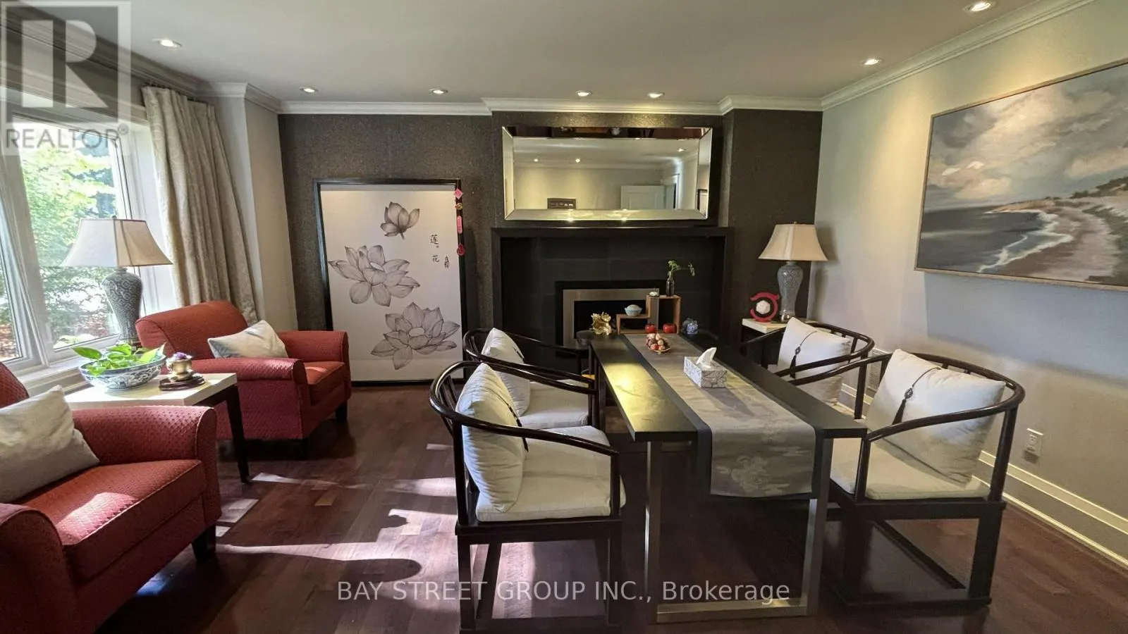 8 DODIE STREET