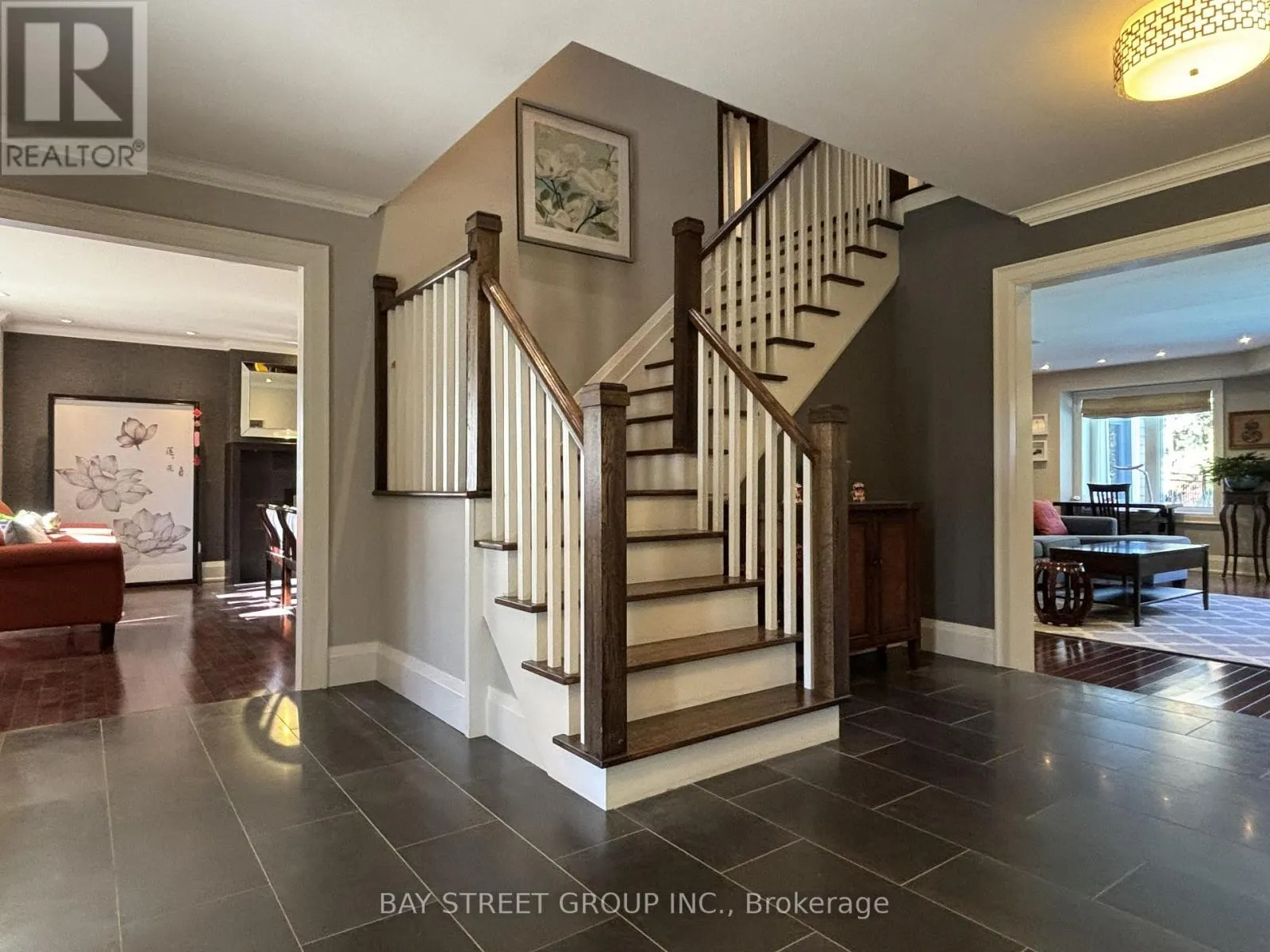 8 DODIE STREET