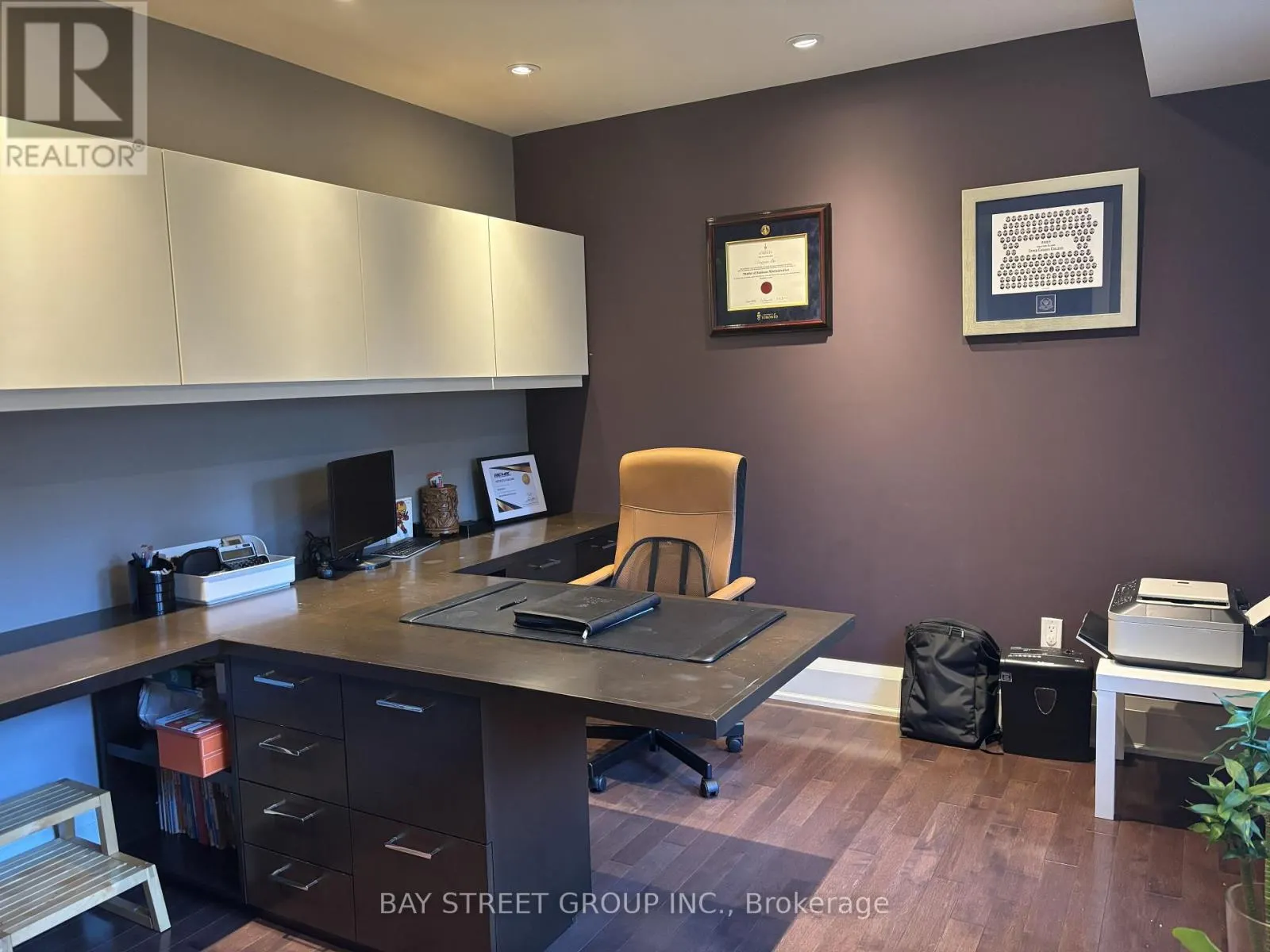 8 DODIE STREET