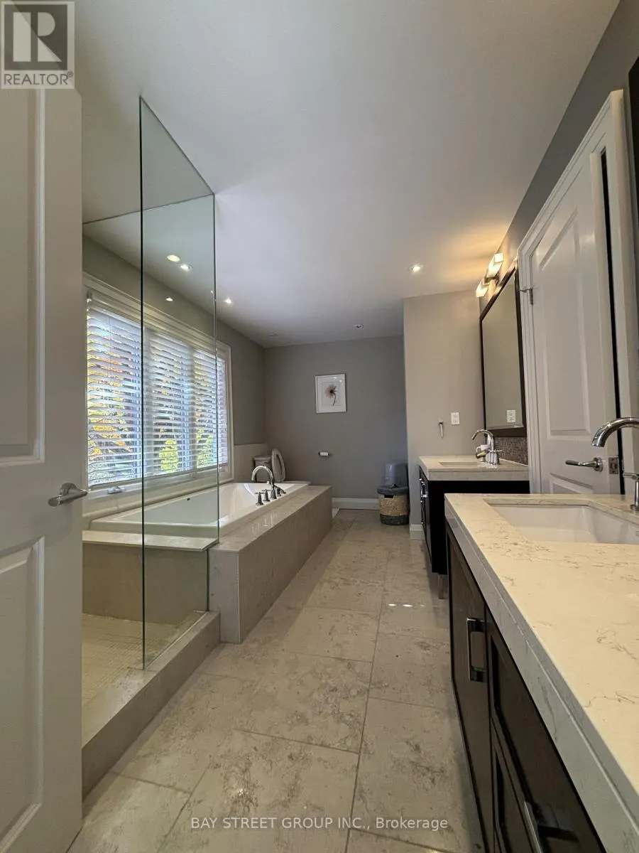 8 DODIE STREET