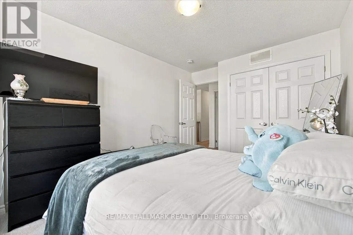 545 MIKA STREET