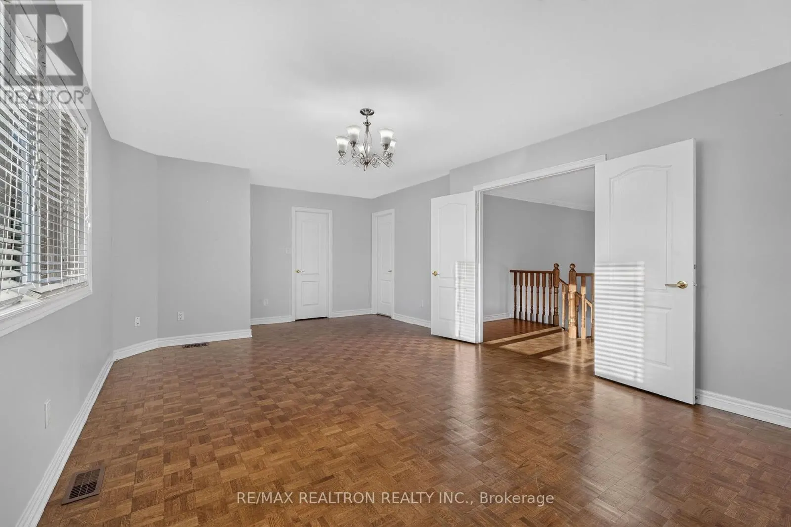 12 LOUDON CRESCENT